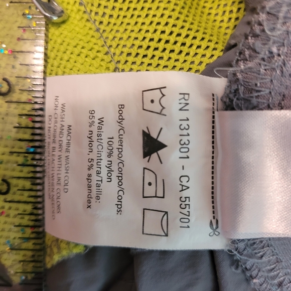 Zumba Fitness Gray Pants with Neon Highlights - Picture 3 of 5